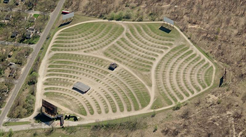 Getty 4 Drive-In Theatre - Live Search2 (newer photo)